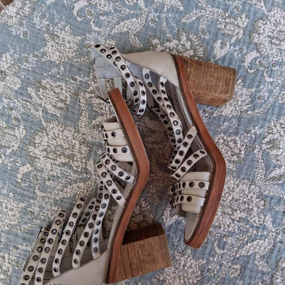 Vintage Foundry Co.Jamina Leather Studded Blocked Heel Sandals Sz. 8.5 - Picture 8 of 14